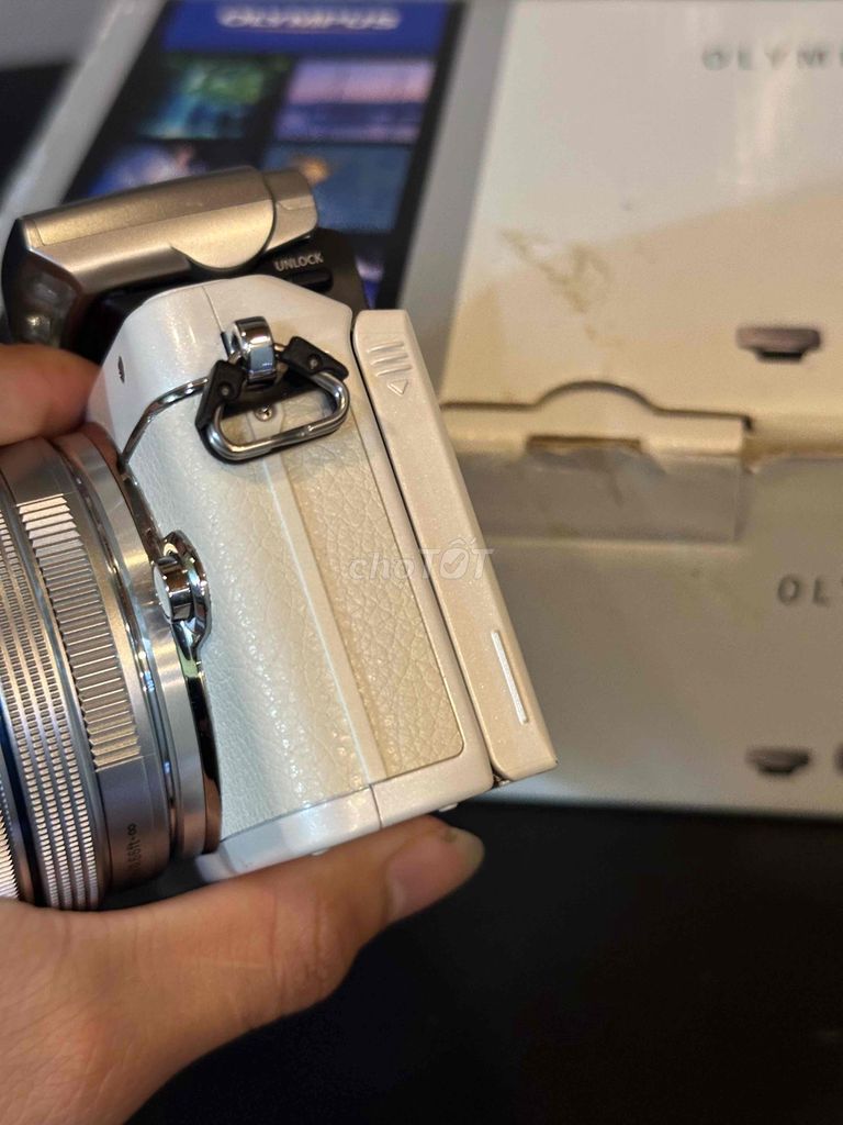 Máy ảnh Olympus E-PL7 Trắng. Mua bán Máy ảnh, Máy quay tại Quận Liên Chiểu Đà Nẵng được đăng bởi Lê Văn Thống hình 1