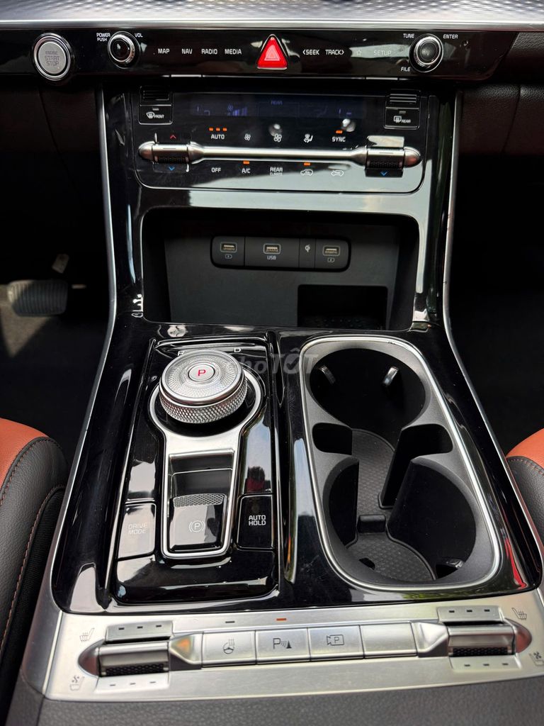 Kia Carnival 3.5 Signature 2022 Trắng. Mua bán Ô tô tại Quận Long Biên Hà Nội được đăng bởi PHÚC LÂM  AUTO hình 7