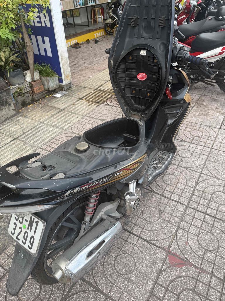 Suzuki Hayate 125 2009 Vàng-Đen. Mua bán Xe máy tại Quận Gò Vấp Tp Hồ Chí Minh được đăng bởi Trần Hoàn hình 4