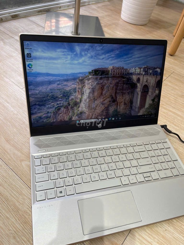 Cần bán máy ít dùng HP Pavilion 15-cs2xxx i5-8265U. Mua bán Laptop tại Quận 3 Tp Hồ Chí Minh được đăng bởi Thu Hằng hình 1
