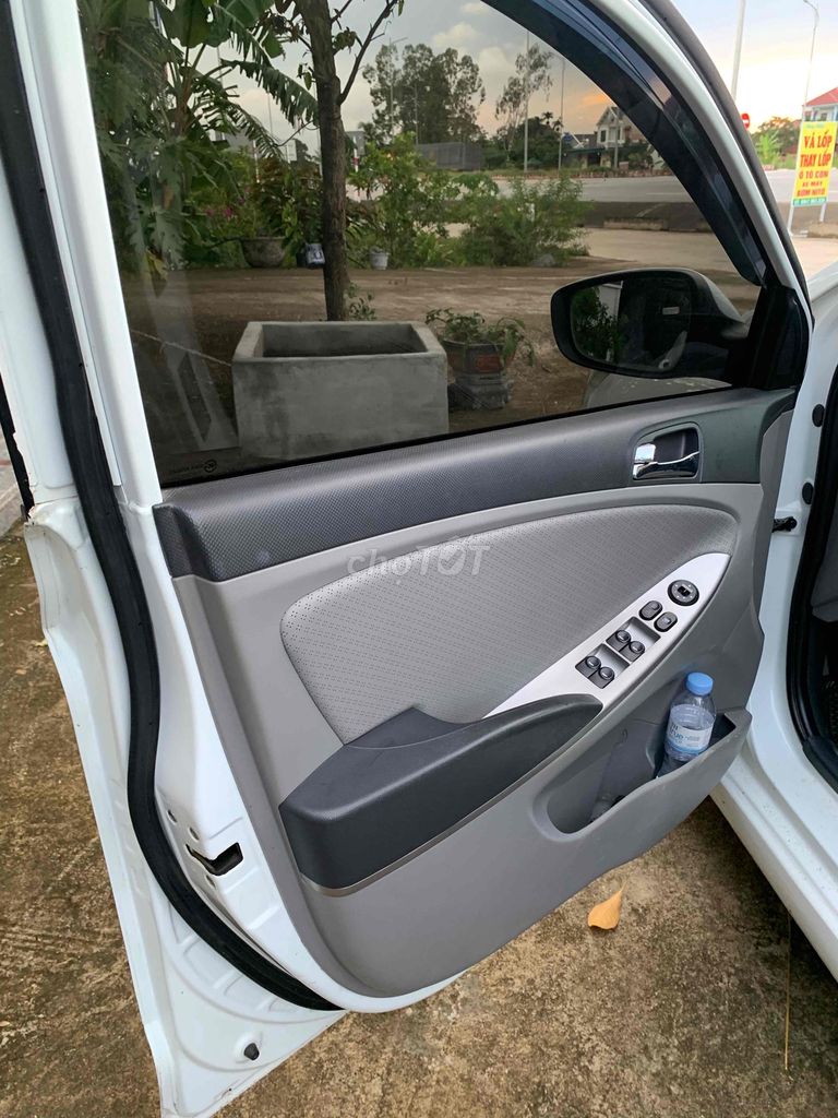 Hyundai Accent 2013 nhập số tđ. Mua bán Ô tô tại Huyện Đông Sơn Thanh Hóa được đăng bởi Xe cũ Thanh Hoá hình 6