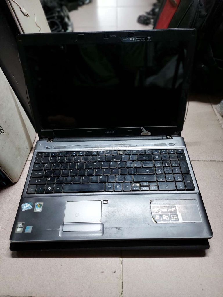 Thanh lý 2 cái Laptop Acer và Lenovo gen 6 4R 128G