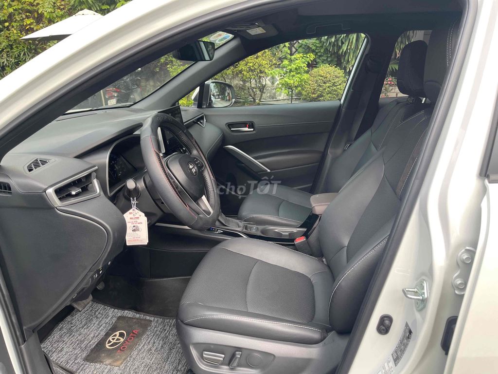 Toyota Corolla Cross 1.8V 2024. Mua bán Ô tô tại Quận Tân Phú Tp Hồ Chí Minh được đăng bởi Lê Tấn Dũ hình 5