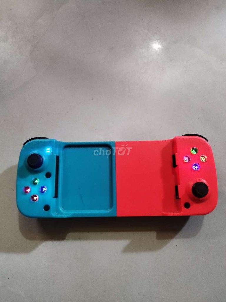 Tay cầm chơi game Bluetooth. Mua bán Thiết bị chơi game tại Quận 7 Tp Hồ Chí Minh được đăng bởi Minhnguyen1 hình 1