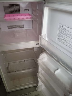 Thanh lý tủ lạnh Toshiba zin sạch đẹp chạy tốt