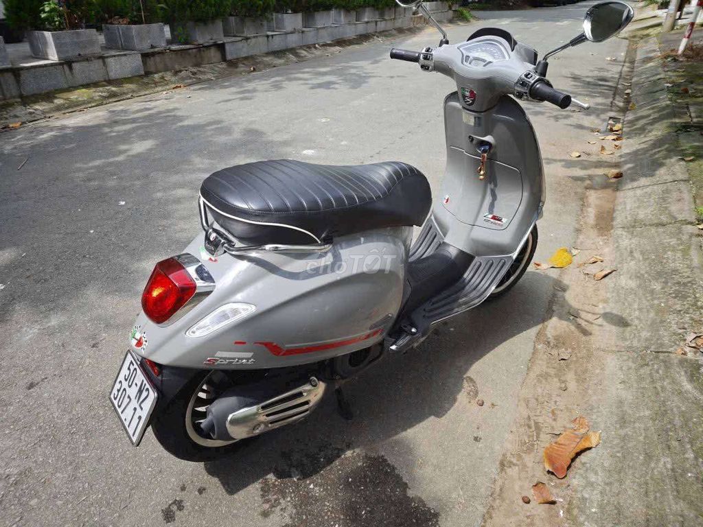 Piaggio Vespa Sprint Xám 13.000 km Đã sử dụng. Mua bán Xe máy tại Quận Bình Tân Tp Hồ Chí Minh được đăng bởi Nguyễn Kim Hồng hình 7