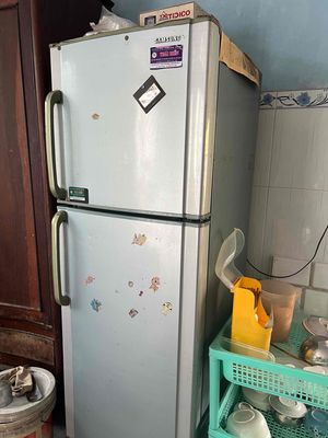 Tủ lạnh samsung 249 lít đã thay máy nén mới 100%