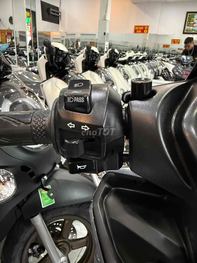 EXCITER 155 - Màu Hót - Khoá Smakey - Biển 68. Mua bán Xe máy tại Thành phố Rạch Giá Kiên Giang được đăng bởi XE MÁY CŨ TÂN 128 hình 9