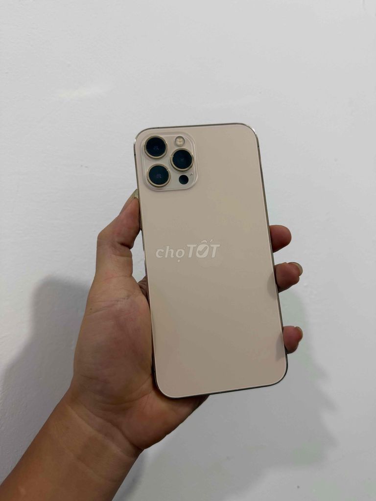 iPhone 12 Pro Max 128GB Vàng Đã sử dụng. Mua bán Điện thoại tại Thành phố Đà Lạt Lâm Đồng được đăng bởi Giang hình 1