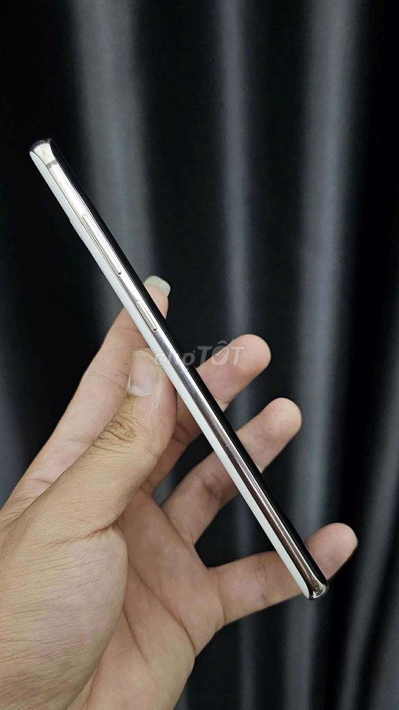 Samsung Galaxy S10+ Trắng. Mua bán Điện thoại tại Quận Thanh Xuân Hà Nội được đăng bởi nguyễn nga hình 1