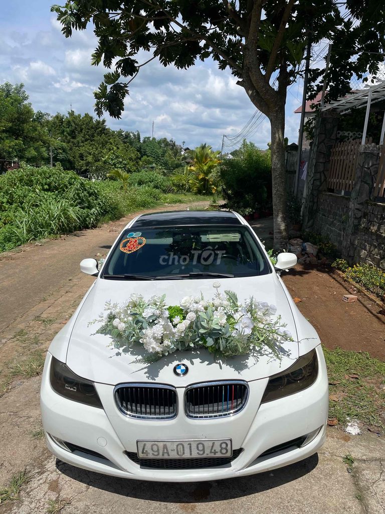 BMW 3 Series 2011 320i - 150000 km