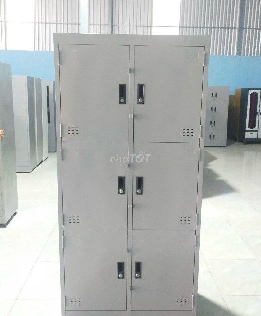 Tủ locKEr 15,12,10,8,6,4,2.NGăn có CHÌa khóA mỗi ô