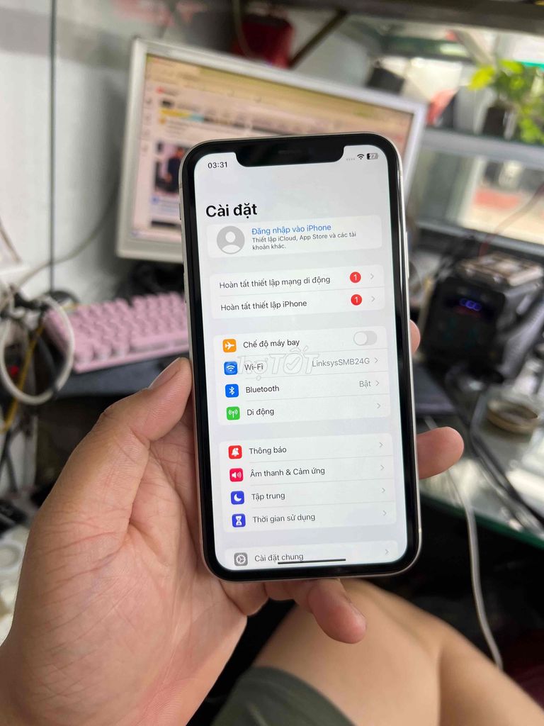 Iphone 11 Trắng VN/A Nguyên Bản Ios 16.1 Chất. Mua bán Điện thoại tại Quận Thanh Xuân Hà Nội được đăng bởi Hoàng Huy Đỗ hình 1
