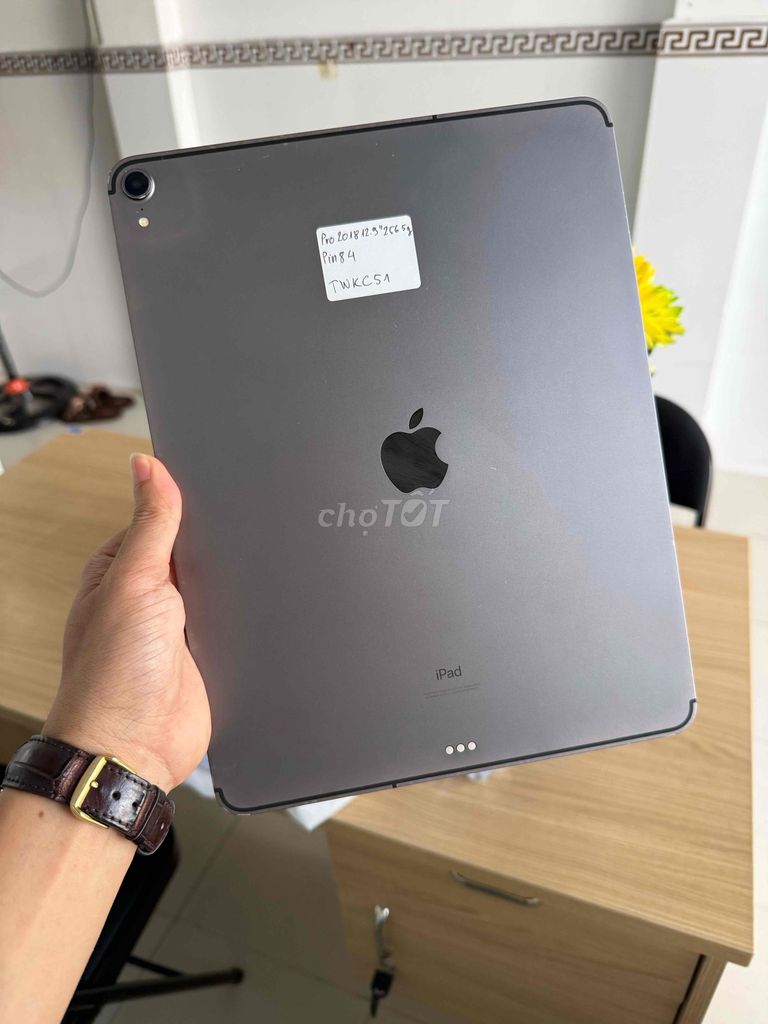 Apple iPad Pro 12.9 inch 2018 256GB Wifi+4G. Mua bán Máy tính bảng tại Quận Ninh Kiều Cần Thơ được đăng bởi Âu IPhone hình 1