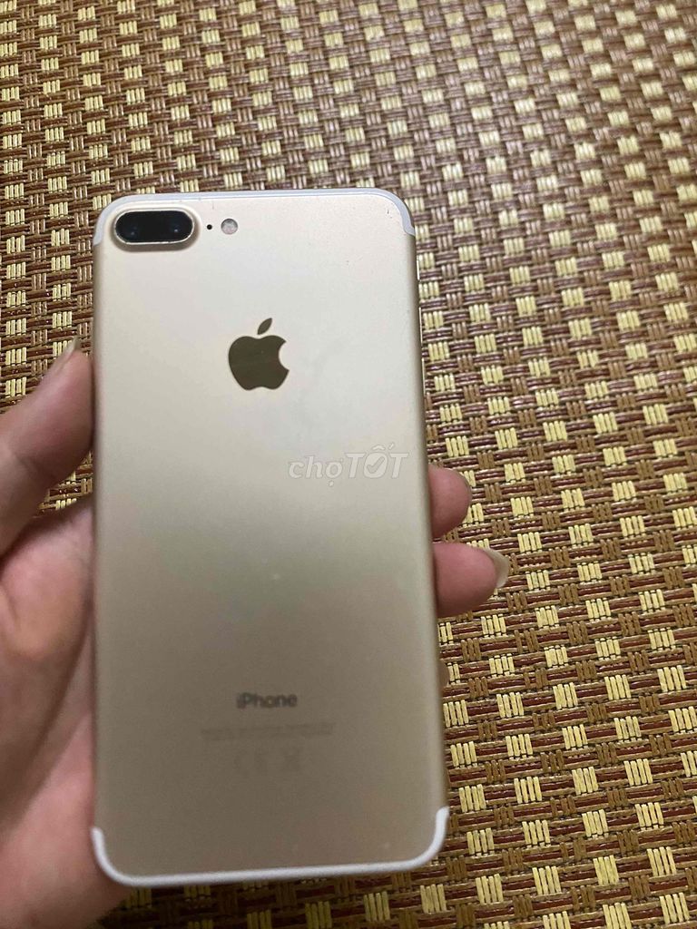 Apple iPhone 7 Plus 32GB Vàng. Mua bán Điện thoại tại Quận Hoàng Mai Hà Nội được đăng bởi Đặng kiên hình 1