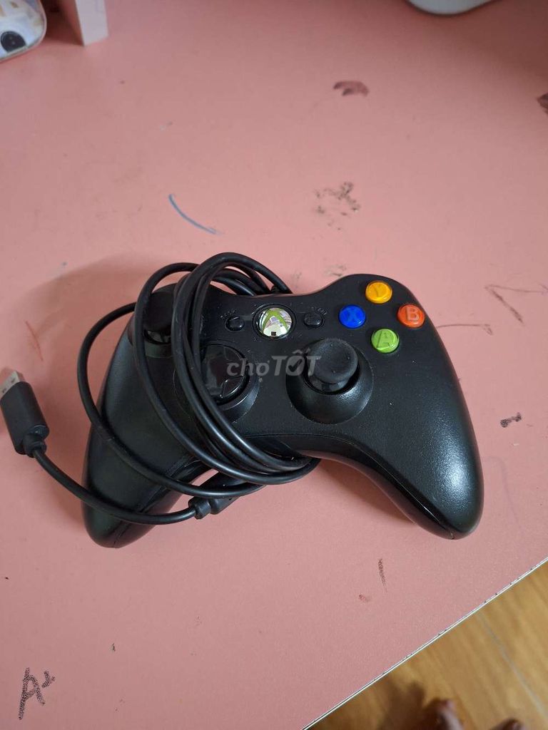 Tay cầm chơi game Xbox 360 Đen. Mua bán Thiết bị chơi game tại Quận Hà Đông Hà Nội được đăng bởi Nguyễn Văn Tuy hình 1