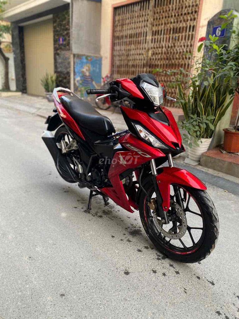 Honda win chính chủ đời cao zin cả xe đẹp mê ly. Mua bán Xe máy tại Quận Hồng Bàng Hải Phòng được đăng bởi Ly  hình 3