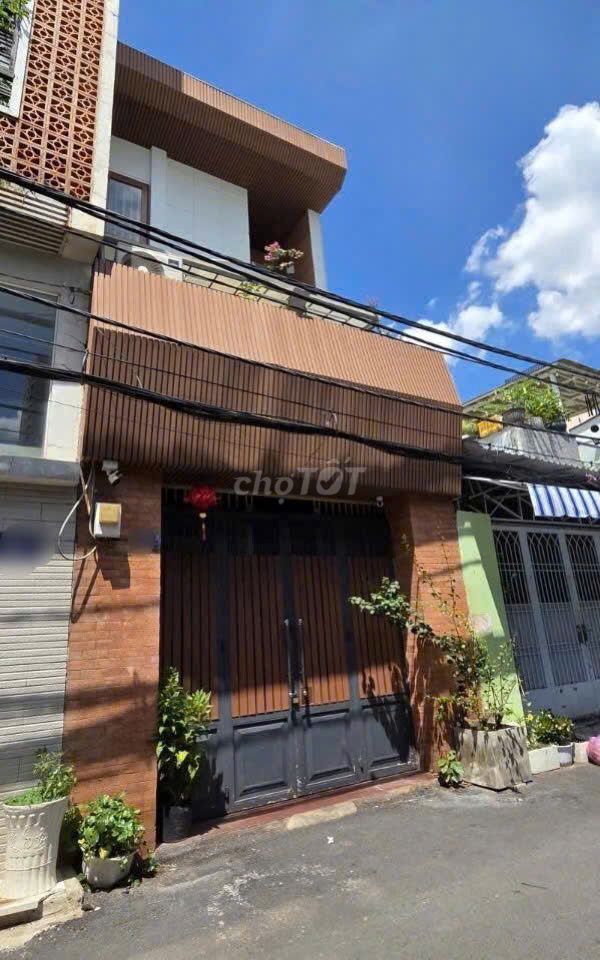 Аренда · 5 комн. · 64 м² · Quận 6, ул. Đường Hậu Giang
