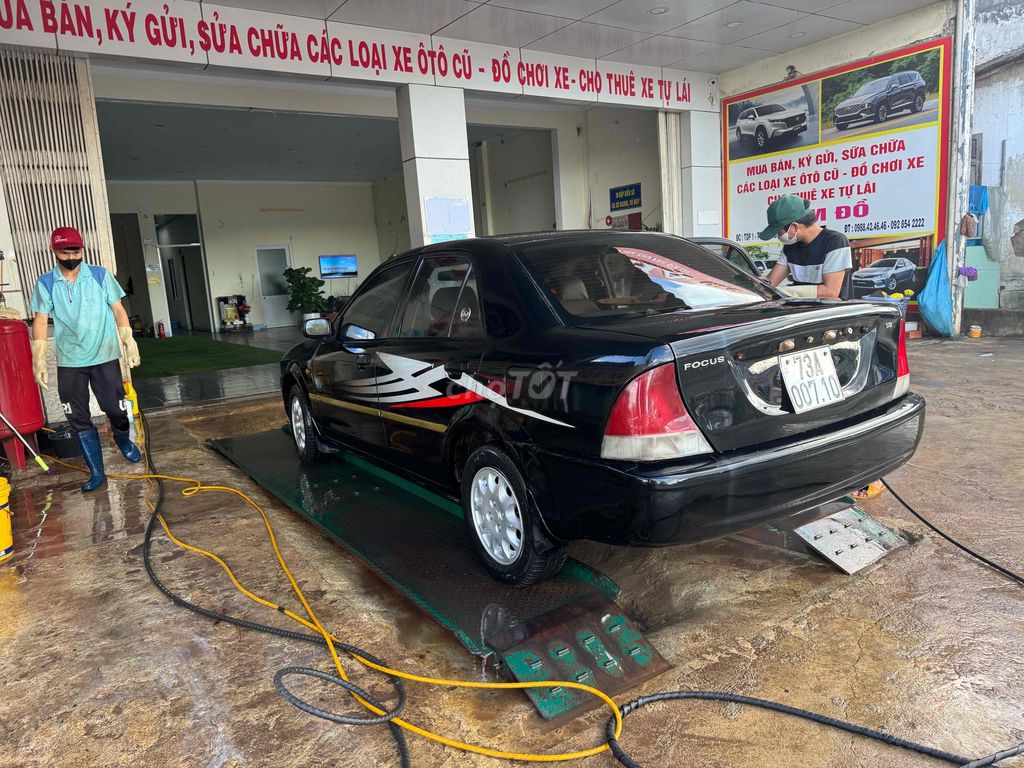 Ford Laser 2002 GLXi MT - 9999 km