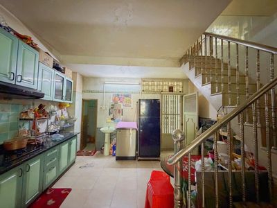 NGAY LÝ THÁI TỔ - CÓ NHÀ 44m2 - 3 LẦU NỞ HẬU - CHÀO NHỈNH 7 T.Ỷ.