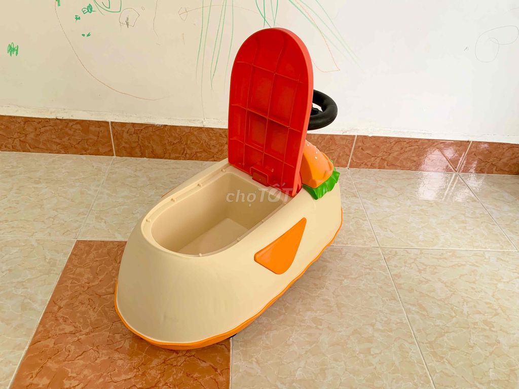 Xe chòi chân Hamberger 4 bánh, có nhạc. Xe như mới. Mua bán Mẹ và bé tại Quận 10 Tp Hồ Chí Minh được đăng bởi Khôi hình 7
