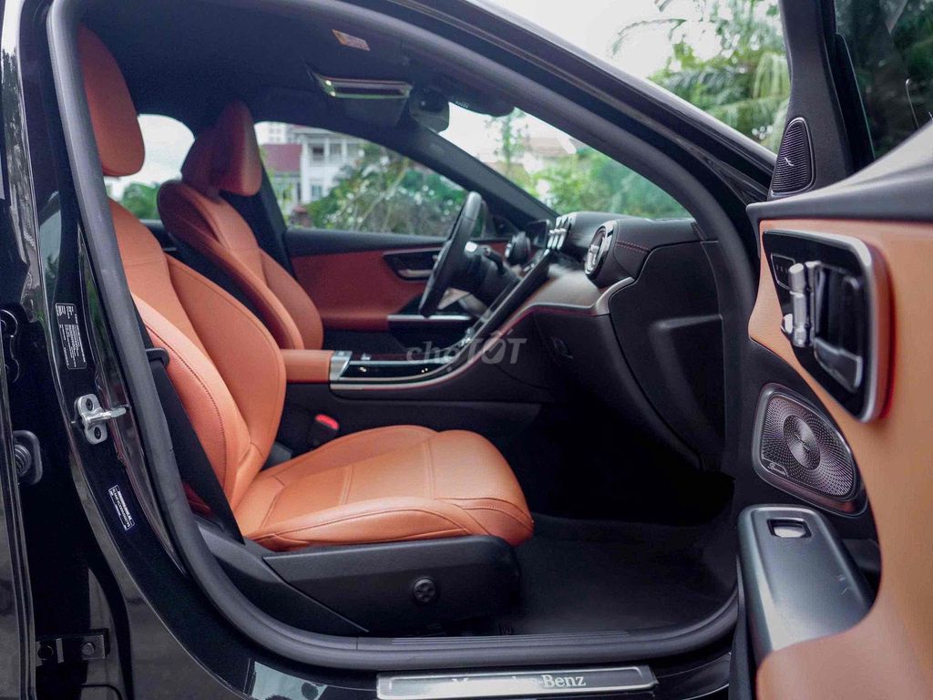 Mercedes_C200_Avantgarde_Plus  Bao Bank 90%. Mua bán Ô tô tại Quận 7 Tp Hồ Chí Minh được đăng bởi PHÁT ĐẠT LUXURY CAR hình 8