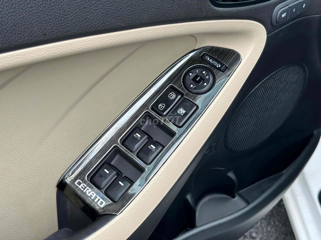 Kia Cerato 1.6 2018 AT Trắng 83000km. Mua bán Ô tô tại Quận Hoàng Mai Hà Nội được đăng bởi Thang Pham hình 20