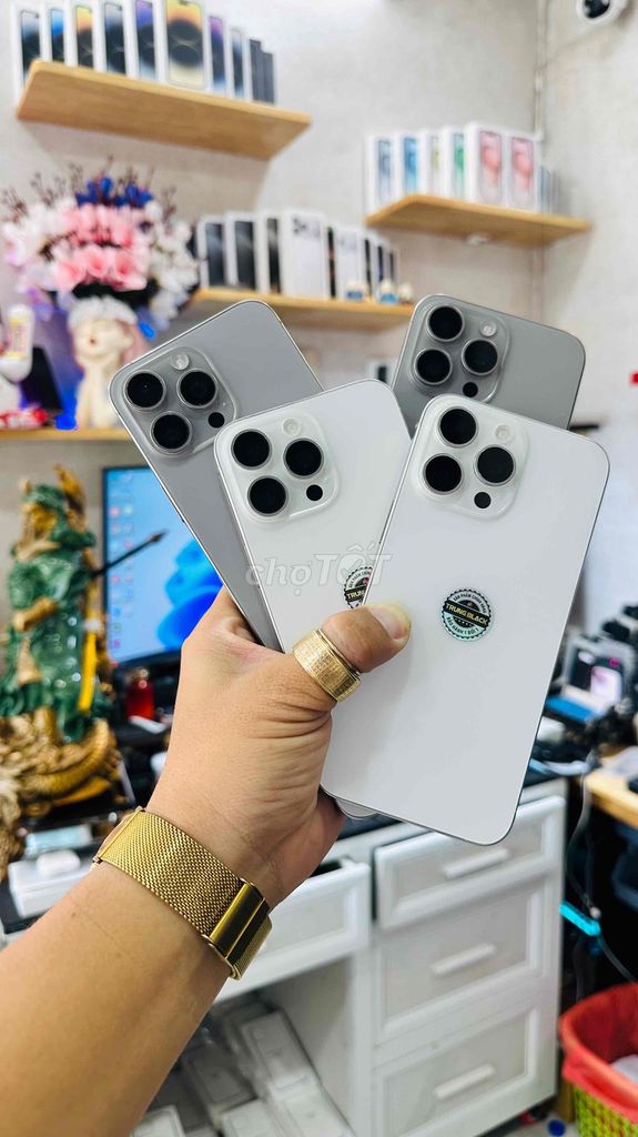 Apple iPhone 15 Pro Max 256GB Bạc. Mua bán Điện thoại tại Thành phố Long Xuyên An Giang được đăng bởi Trung Black Long Xuyên hình 1