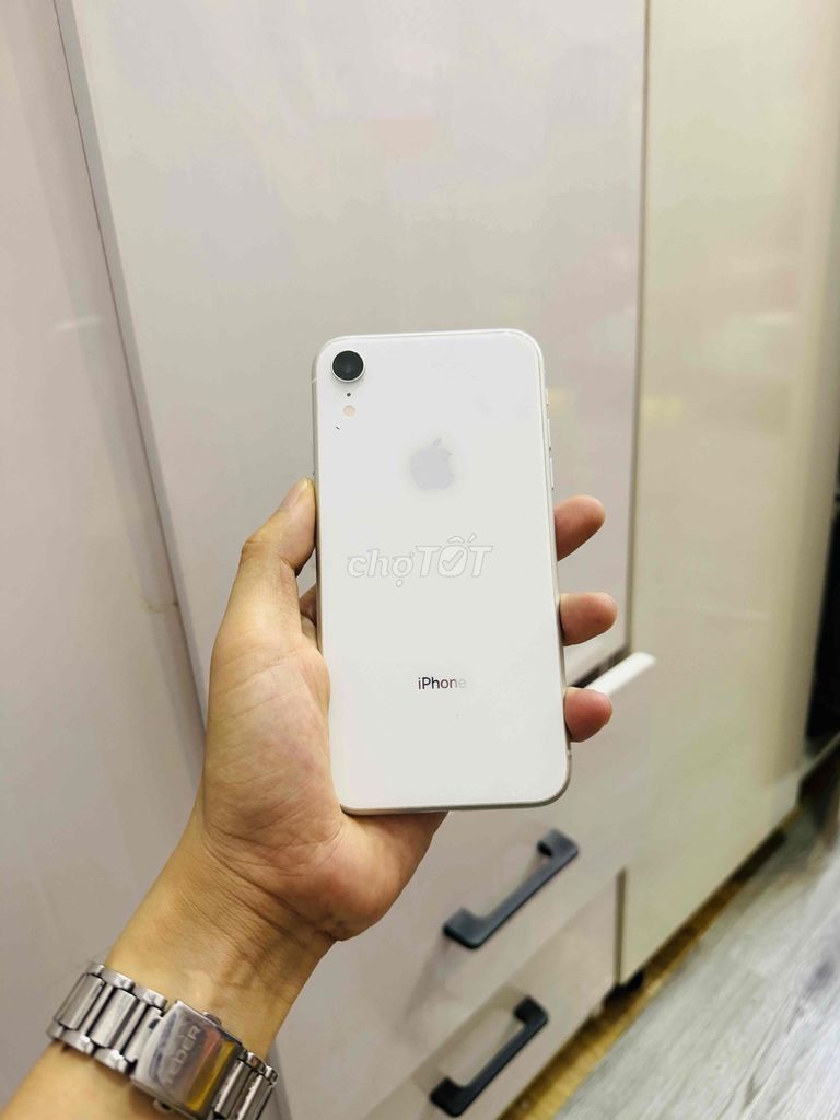 Apple iPhone XR Trắng Như mới. Mua bán Điện thoại tại Quận Hải Châu Đà Nẵng được đăng bởi Hoàng Táo 273 Nguyễn Hoàng hình 1