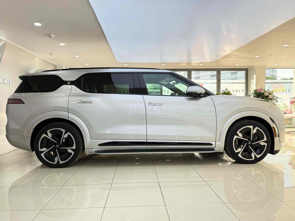 VF9 SẲN XE GIAO NGAY-BAO ĐẬU HỒ SƠ 100%!. Mua bán Ô tô tại Thành phố Buôn Ma Thuột Đắk Lắk được đăng bởi Kỳ Nguyễn VinFast hình 5