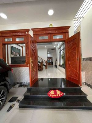 Nhà phố 94 m² · 4 PN · Đường Trương Thị Hoa
