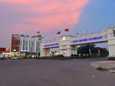 🆘🆘🏠Nhà ngộp chính chủ cần bán kdc tân đức đức hoà long an- tây ninh🆘🆘