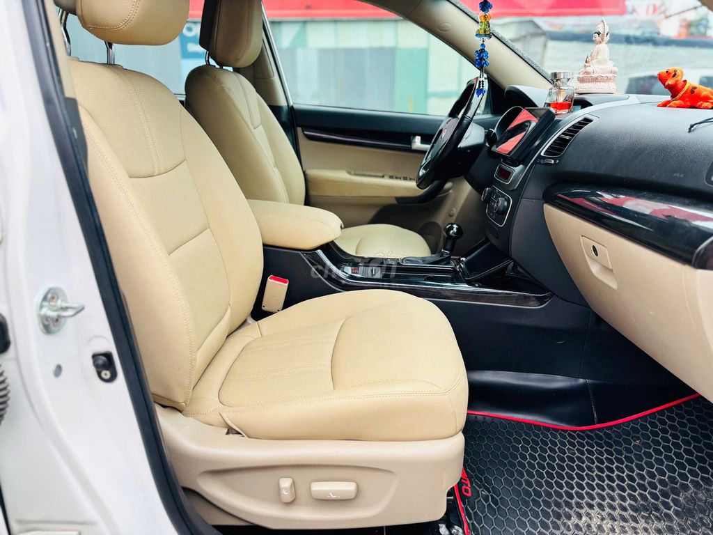Kia Sorento Dầu 2.2 DATH 2017 (Full) -12v km. Mua bán Ô tô tại Thành phố Dĩ An Bình Dương được đăng bởi Siêu Thị Ô Tô Bình Dương  hình 11