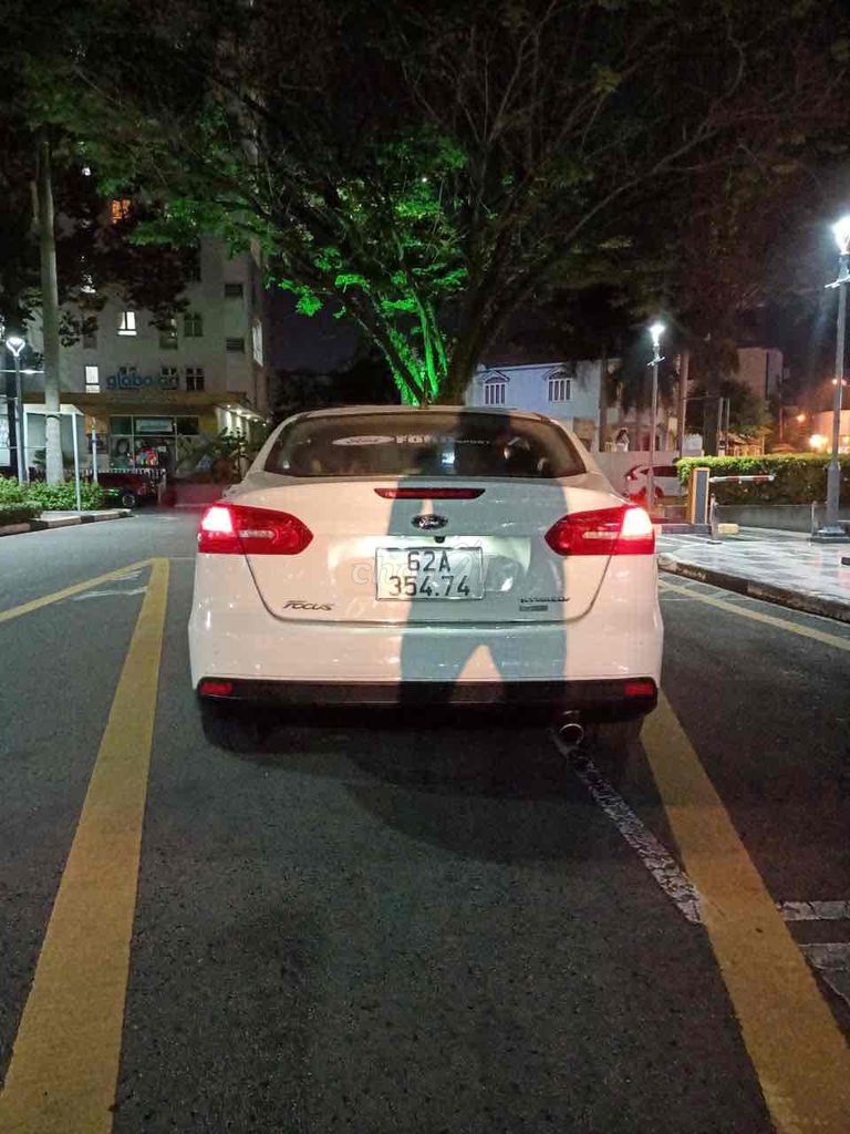 Chính chủ cà vẹt bán xe Ford Focus 2016. Mua bán Ô tô tại Thành phố Thủ Dầu Một Bình Dương được đăng bởi Ms Ân Ân hình 4