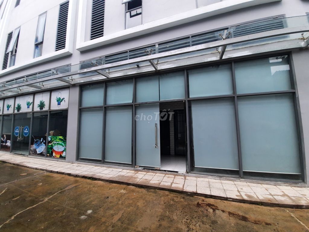 Shophouse 130m2 có lửng tại D-Vela, thuận tiện kinh doanh chỉ 5,5 tỷ