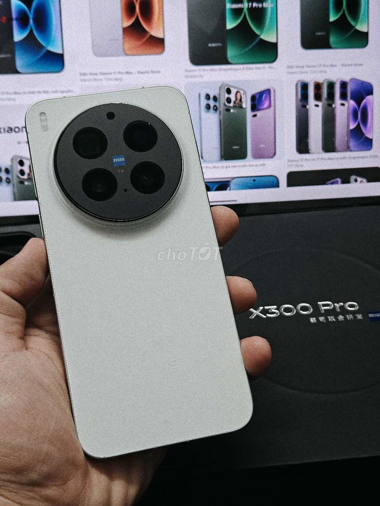 Vivo X300 Pro 16GB/512GB Trắng. Mua bán Điện thoại tại Quận Hà Đông Hà Nội được đăng bởi Tài hình 1