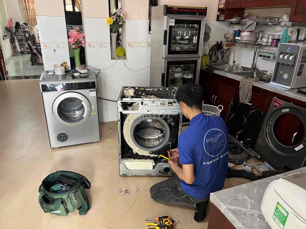 Điện Lạnh 24H chuyên vệ sinh, lấp đặt, sửa chữa. Dịch vụ tại Quận 12 Tp Hồ Chí Minh được đăng bởi Tiến hình 1