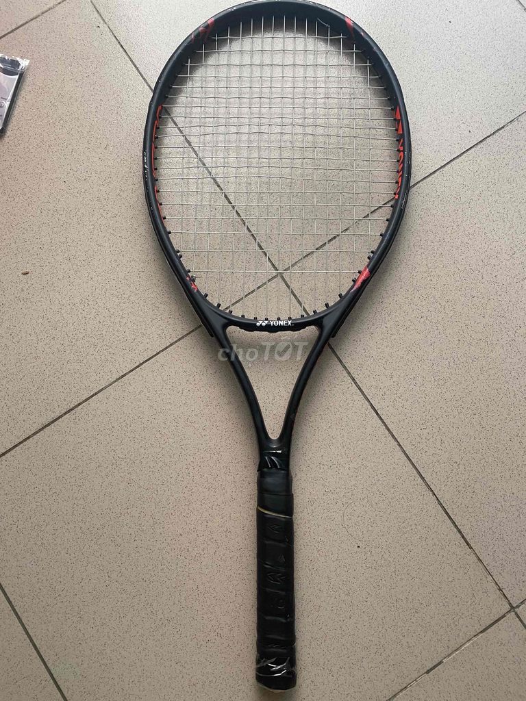 Yonex Vcore pro 100