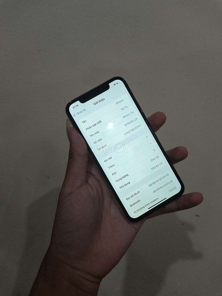 Iphone XS Qtế 256g Full CN. Mua bán Điện thoại tại Quận Hoàng Mai Hà Nội được đăng bởi Nqhuy hình 1
