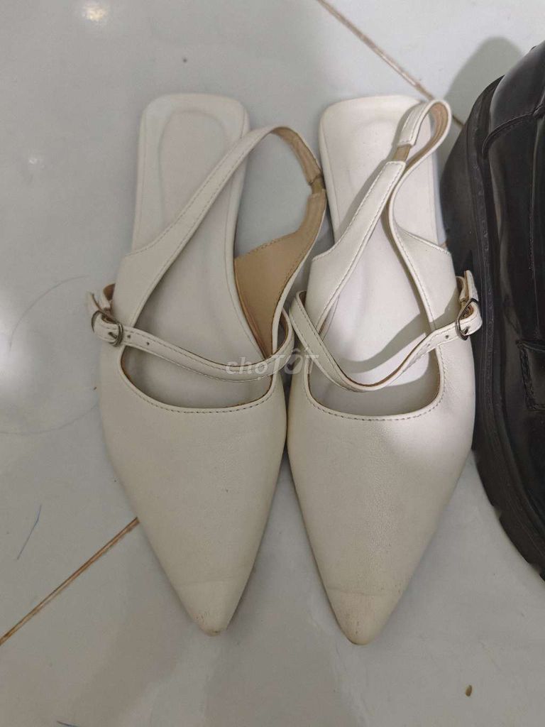 Tặng Free màu đen size 38 màu trắng 39. Mua bán Giày dép tại Huyện Đức Hòa Long An được đăng bởi trinh hình 1