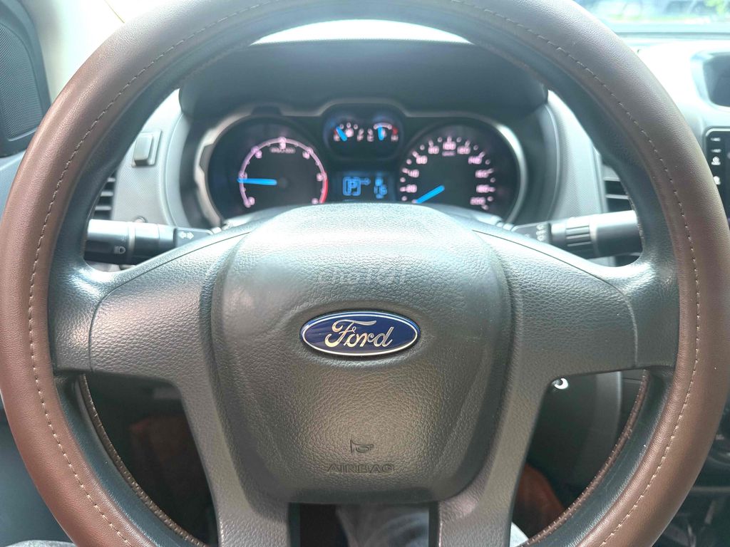 Ford Ranger 2014 XLS 2.2 4x2 AT - 133000 km. Mua bán Ô tô tại Quận 5 Tp Hồ Chí Minh được đăng bởi Blue Tyres hình 13