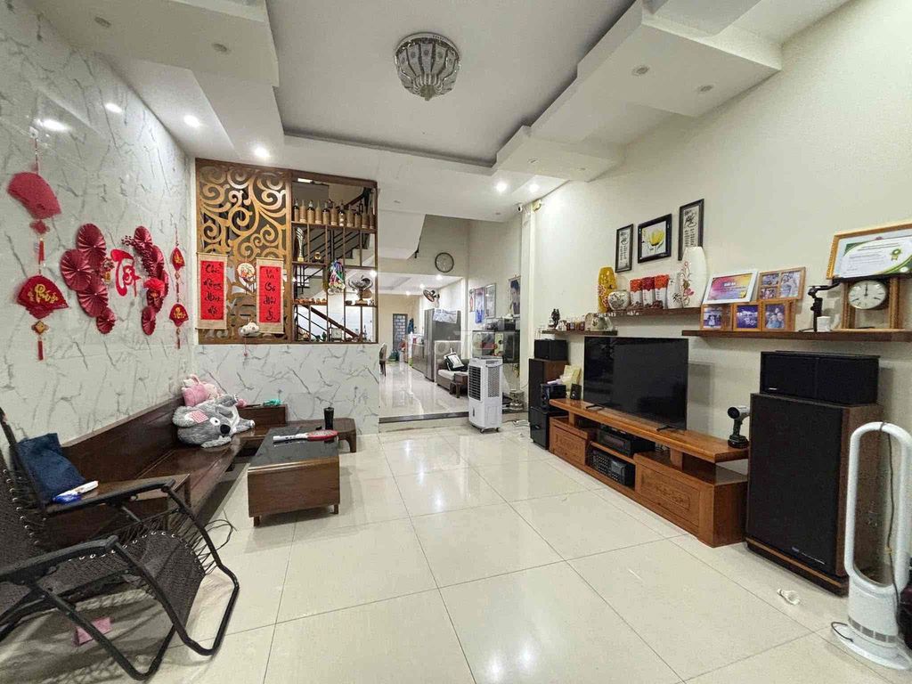 Rent · 3 bd · 90 м² · Quận Sơn Trà, ул. Đường Cổ Mân 1