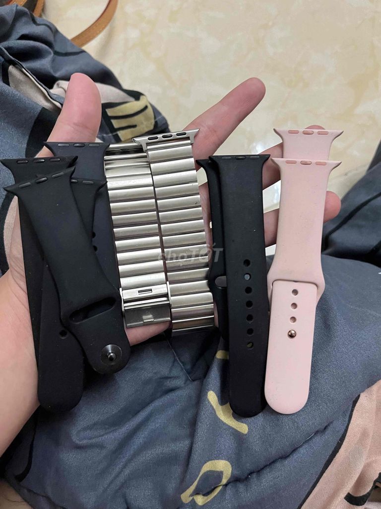 Dây apple watch size 42 hồng thép đen size 38-40. Mua bán Phụ kiện (Màn hình, Chuột...) tại Quận Tân Phú Tp Hồ Chí Minh được đăng bởi Trương Hiệp hình 1