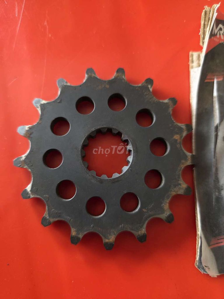 Nhông trước MREV Z900 17T Đã sử dụng. Mua bán Phụ tùng xe tại Huyện Hoằng Hóa Thanh Hóa được đăng bởi Đào Như Tuấn hình 1