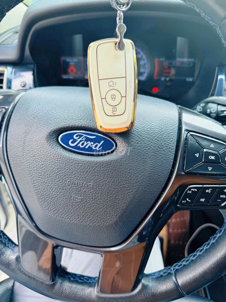 Ford Everest Trắng 12/2021 Sport 2.0 - 37.850 Km. Mua bán Ô tô tại Quận 1 Tp Hồ Chí Minh được đăng bởi tai nguyen hình 9