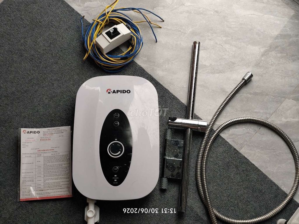 Máy nước nóng Rapido Trắng Bơm trợ lực Đã sử dụng. Mua bán Thiết bị vệ sinh, nhà tắm tại Quận Bình Thuỷ Cần Thơ được đăng bởi Huỳnh Lâm Thiên Phú hình 1