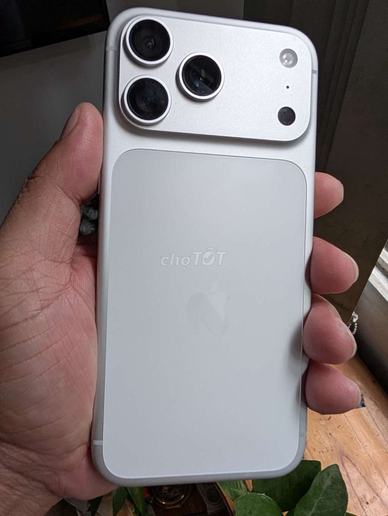 Apple iPhone Bạc Chưa sử dụng. Mua bán Điện thoại tại Thành phố Thủ Đức Tp Hồ Chí Minh được đăng bởi Dao Thanh Mai hình 1