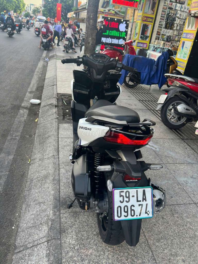Honda Vario 160 2022 mới 90% bstp chính chủ. Mua bán Xe máy tại Quận Tân Phú Tp Hồ Chí Minh được đăng bởi Tuanduy hình 4