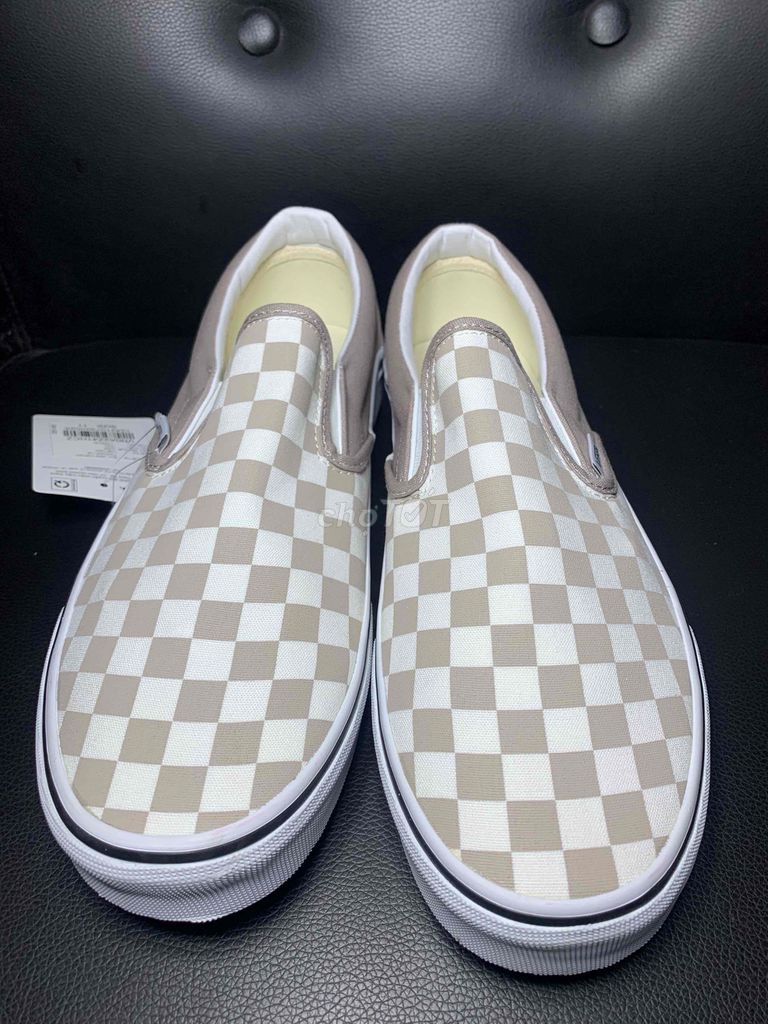Giày lười Vans Classic Slip-On Unisex. Mua bán Giày dép tại Quận Bình Tân Tp Hồ Chí Minh được đăng bởi BicTerry hình 1