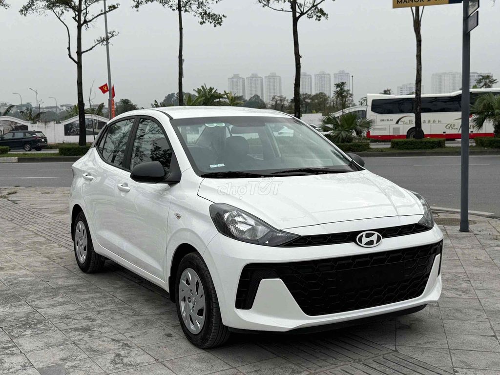 Hyundai I10 Sedan 2025 Белый 2800 км